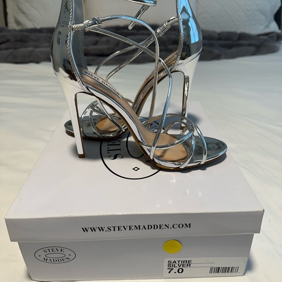 Steve Madden - Satire Sandals - Picture 4 of 5